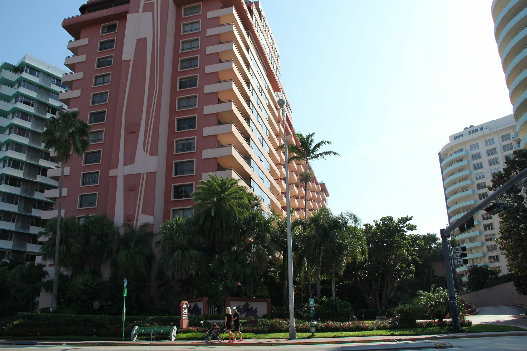 Private Apartments By Vacations On Miami Beach Exterior photo