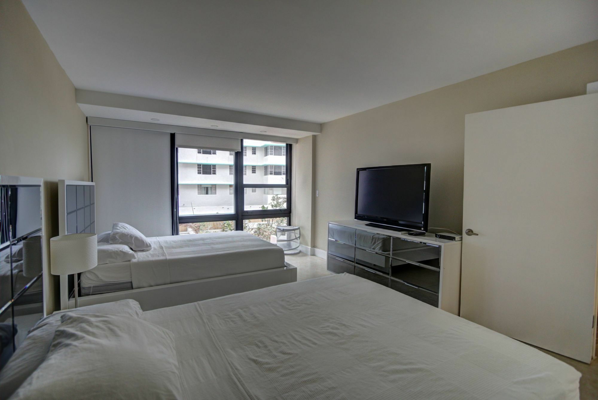 Private Apartments By Vacations On Miami Beach Exterior photo