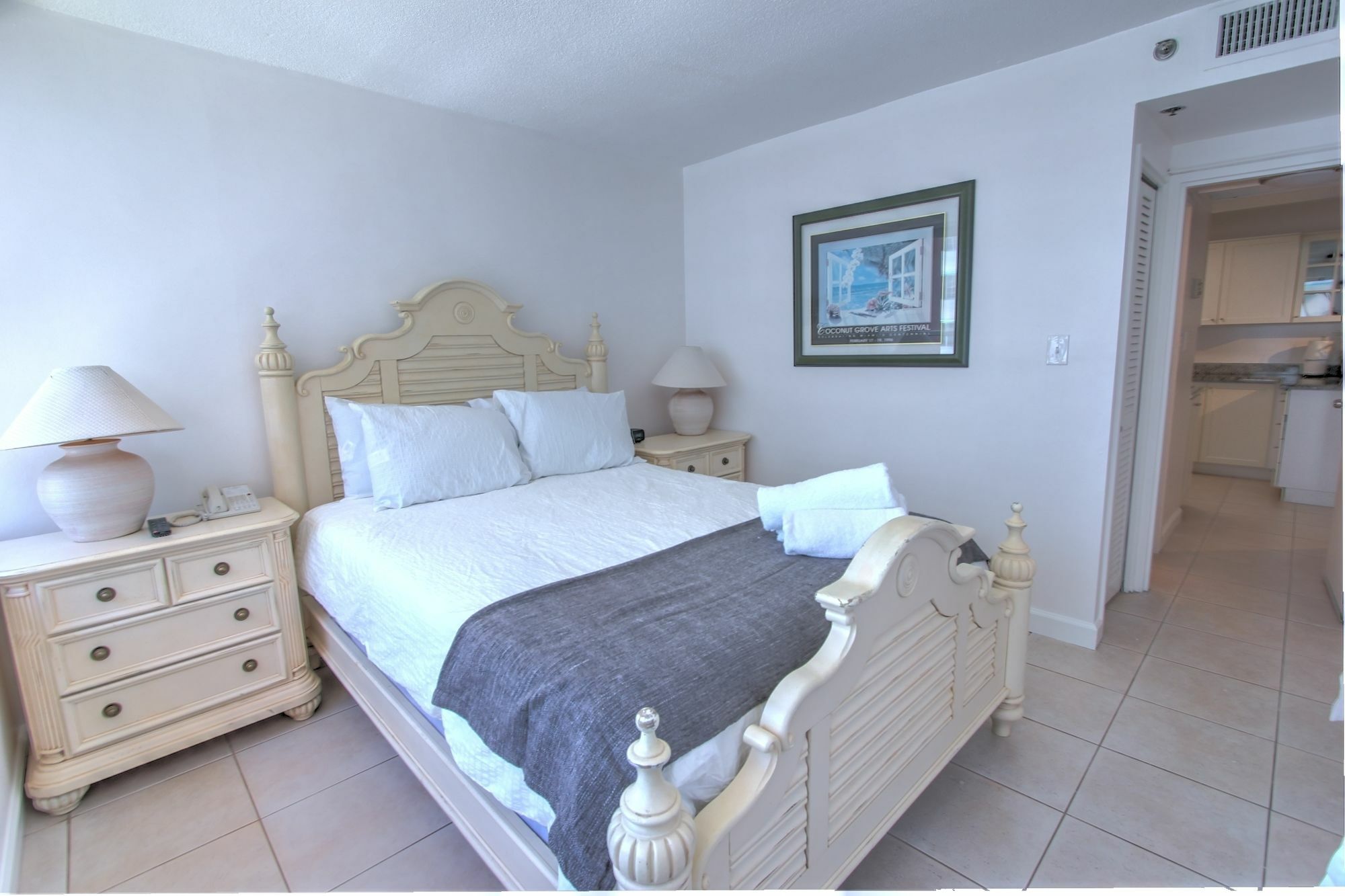 Private Apartments By Vacations On Miami Beach Exterior photo