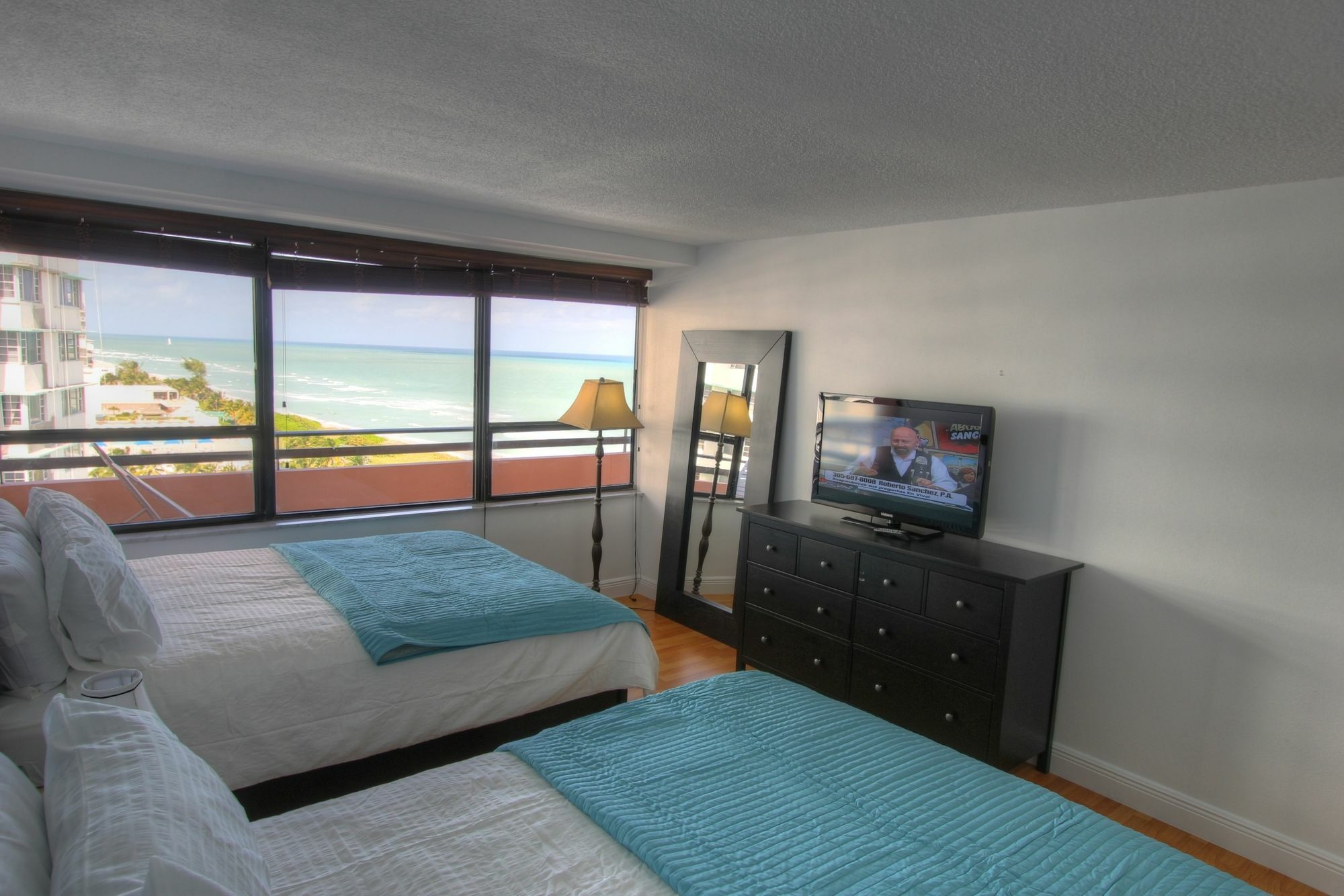 Private Apartments By Vacations On Miami Beach Exterior photo
