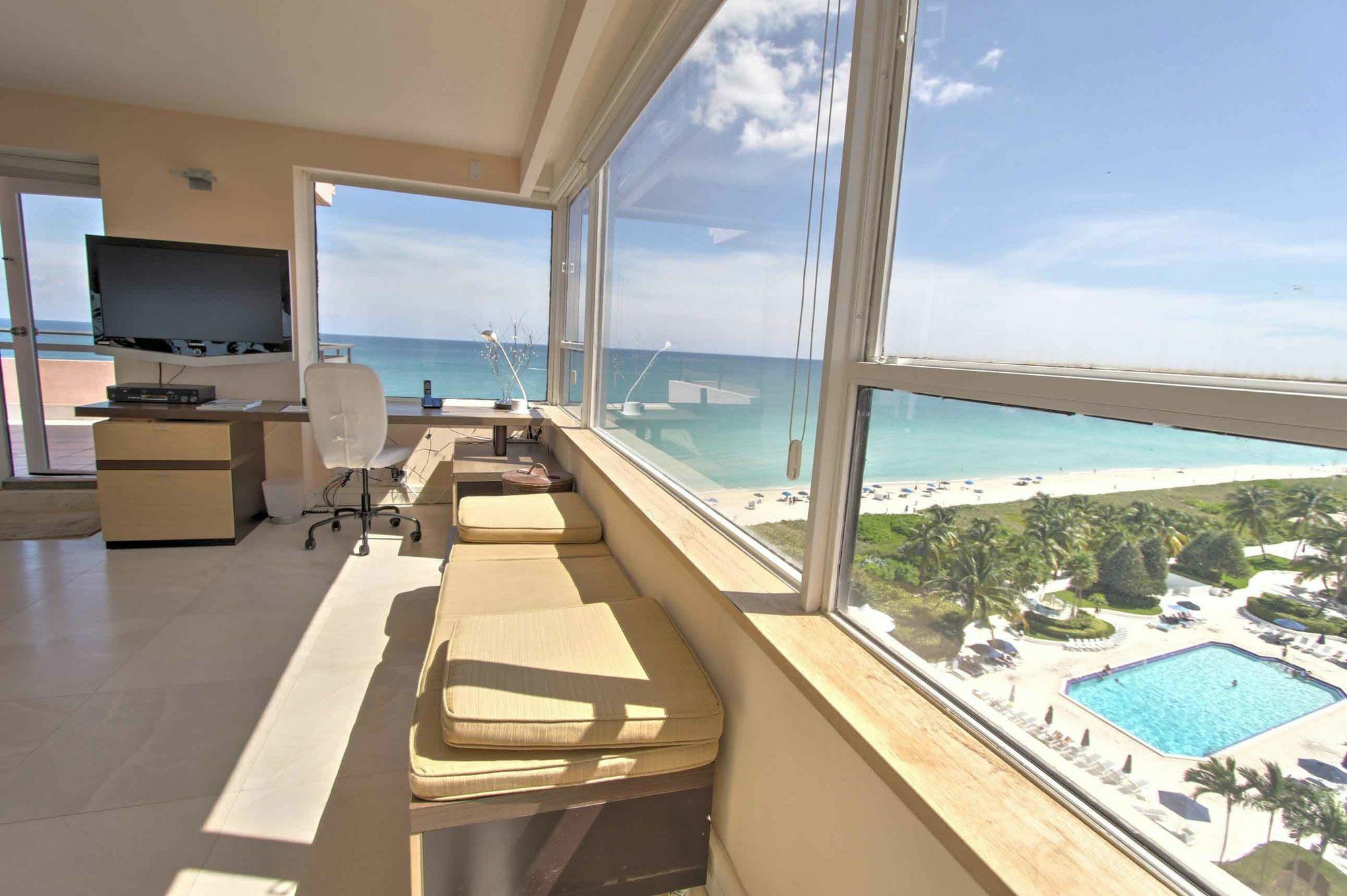 Private Apartments By Vacations On Miami Beach Exterior photo