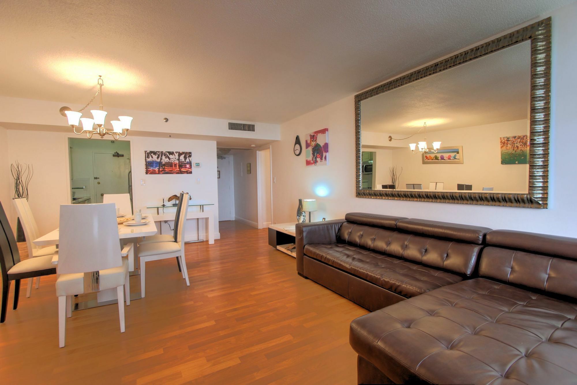 Private Apartments By Vacations On Miami Beach Exterior photo