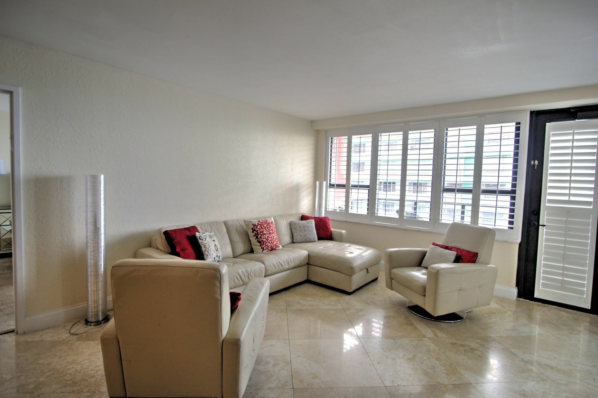 Private Apartments By Vacations On Miami Beach Exterior photo