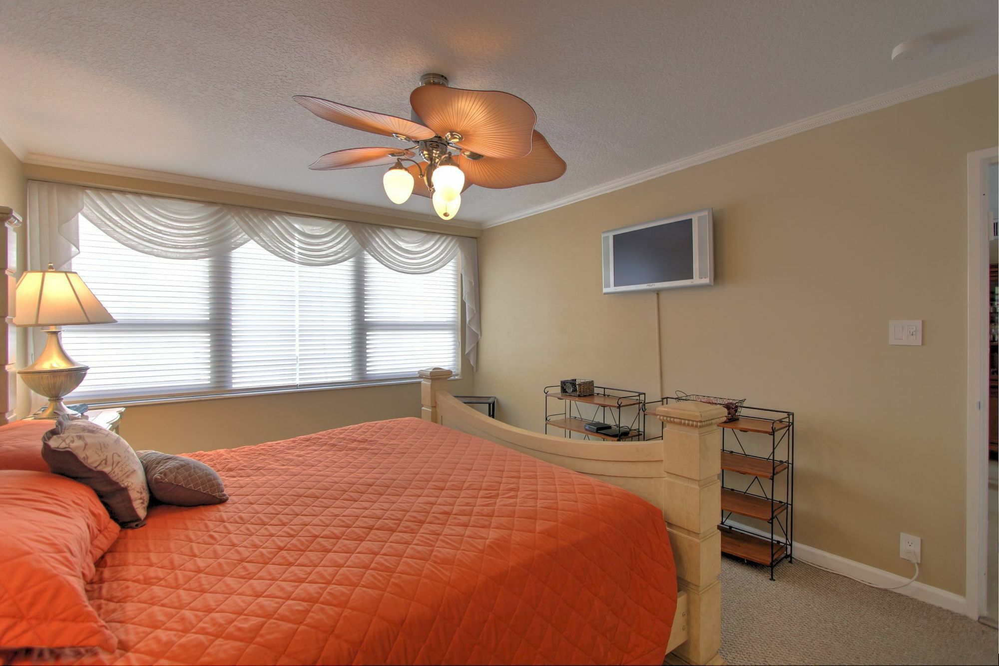 Private Apartments By Vacations On Miami Beach Exterior photo