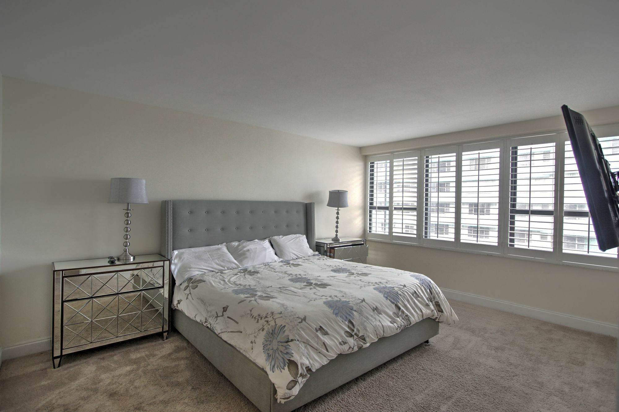 Private Apartments By Vacations On Miami Beach Exterior photo