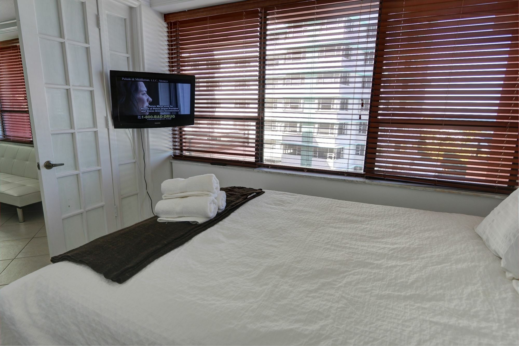 Private Apartments By Vacations On Miami Beach Exterior photo